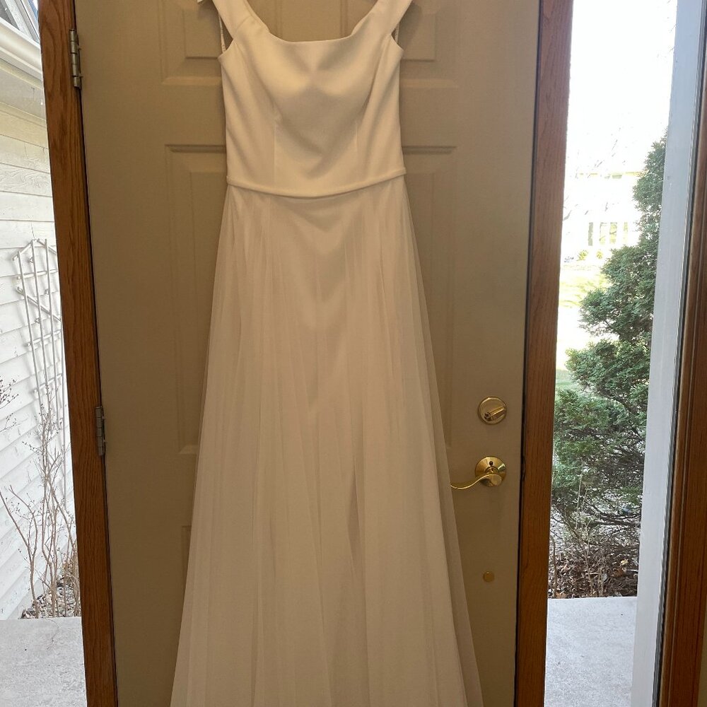 Wedding dress, VINTAGE.   Designer MIKAELLA BLUE BIRD.  Ivory size 12